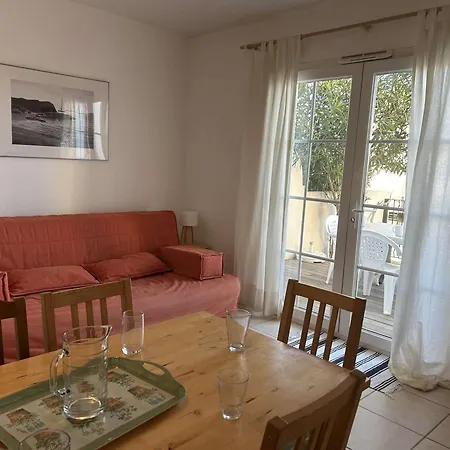 Duplex Climatise 3 Pieces Avec Jardinet Et Garage Prive - 6 Couchages, - Fr-1-250-177 * Aigues-Mortes